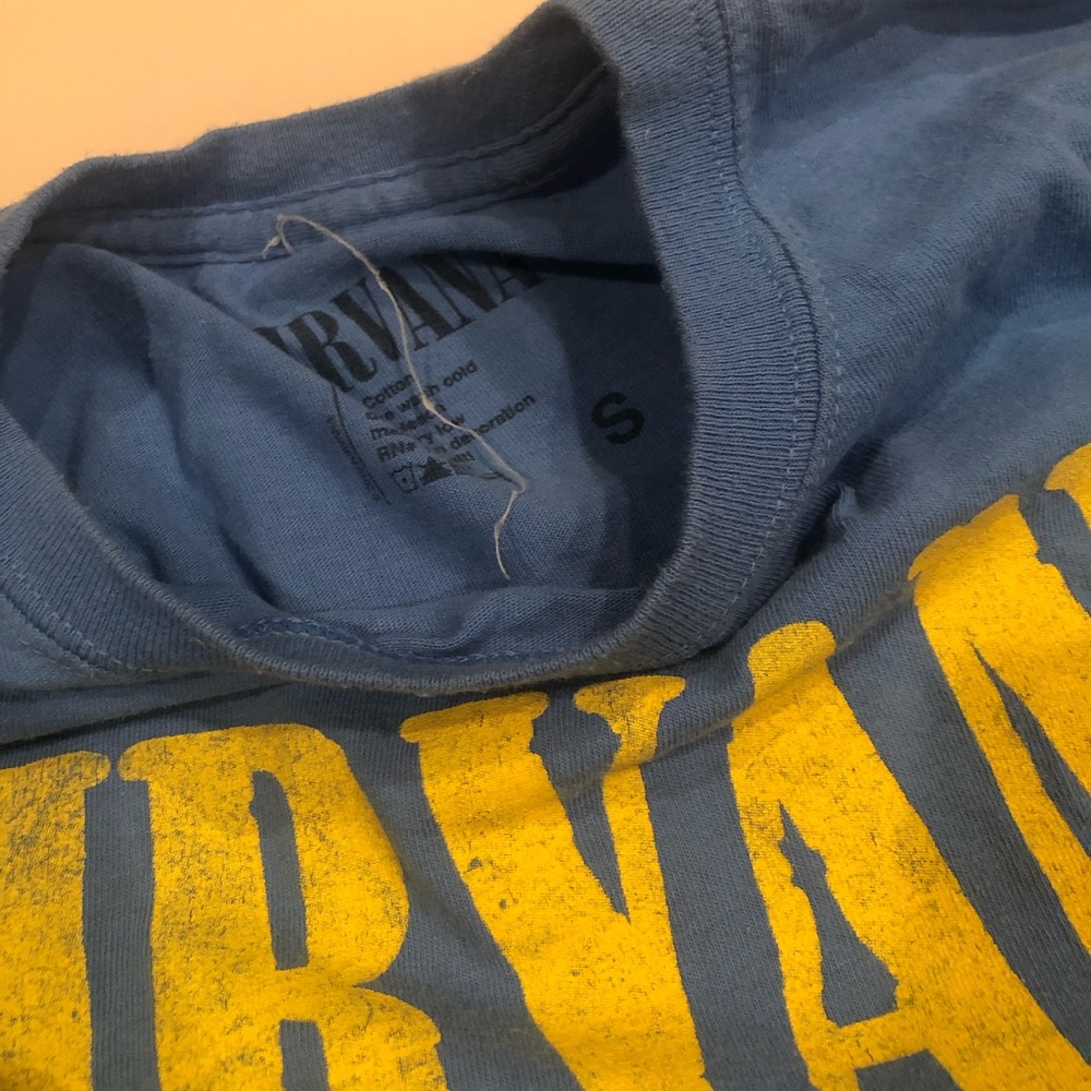 Blue and yellow nirvana smiley tee small - Picture 6 of 6